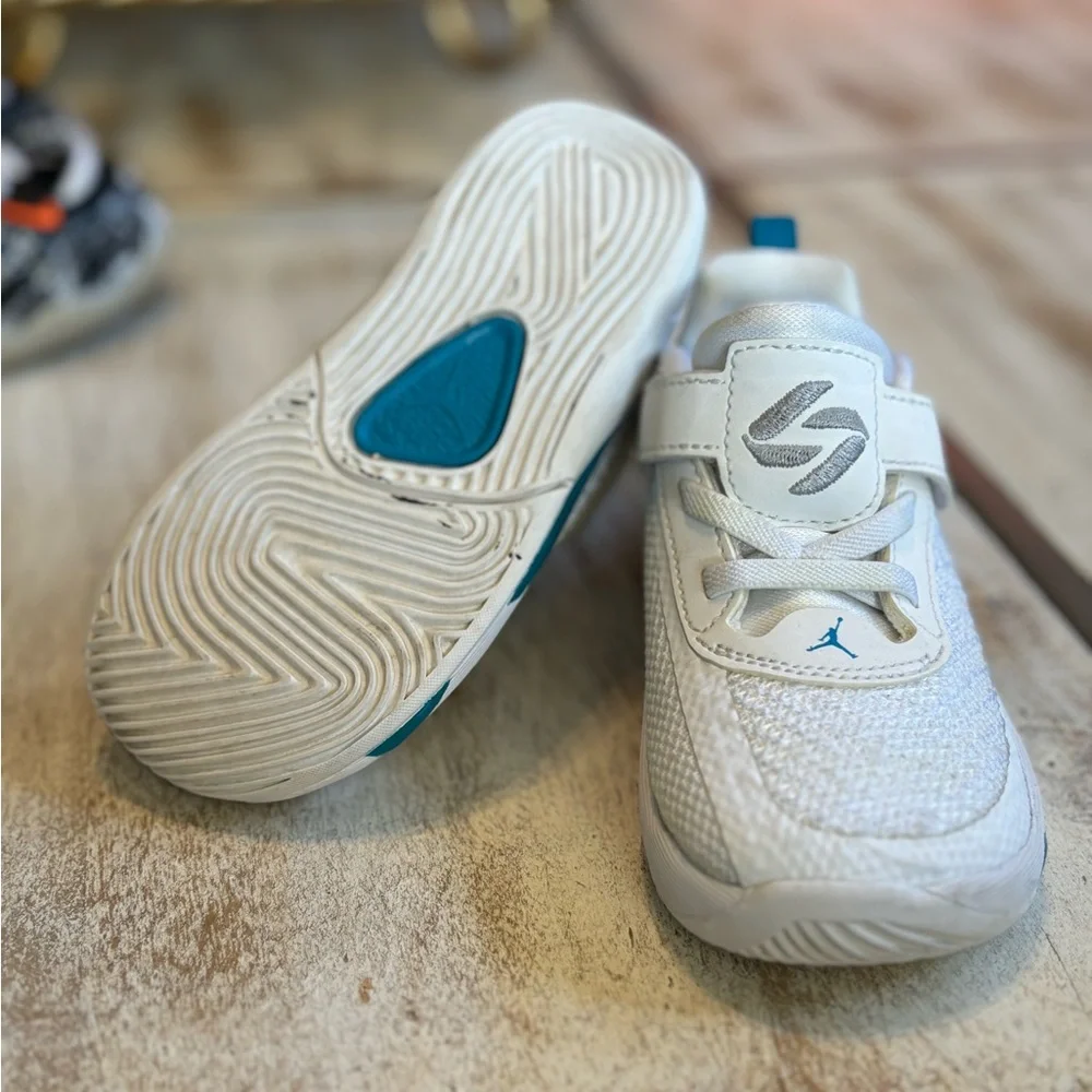 Nike Size 7c Baby (TD)Air Jordan Luka 1 “Legend Of 7” White/Aqua AR6085-104 Used